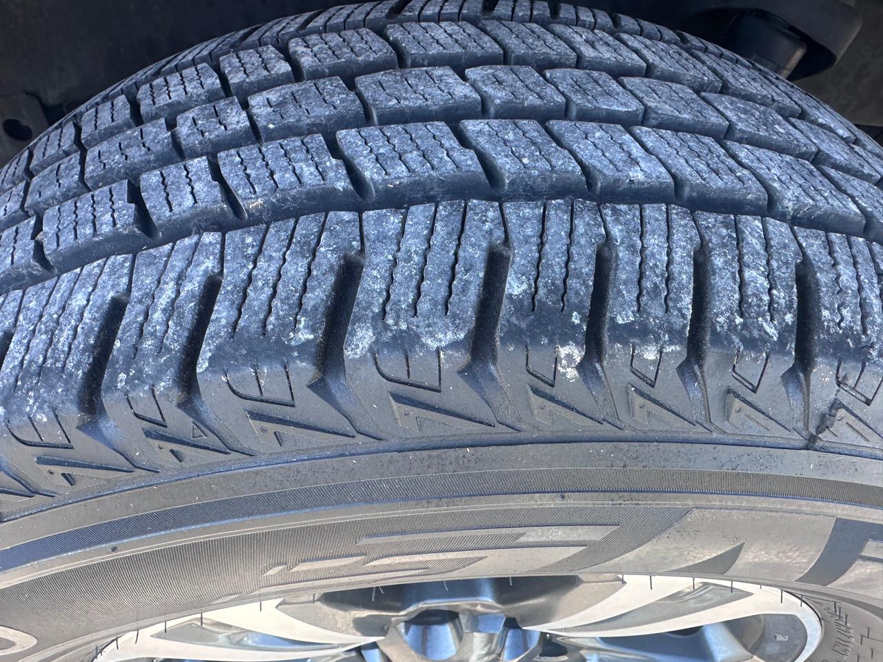 Toyota Tacoma SR5 Double Cab 5' Bed V6 4x2 AT (Natl) 2017