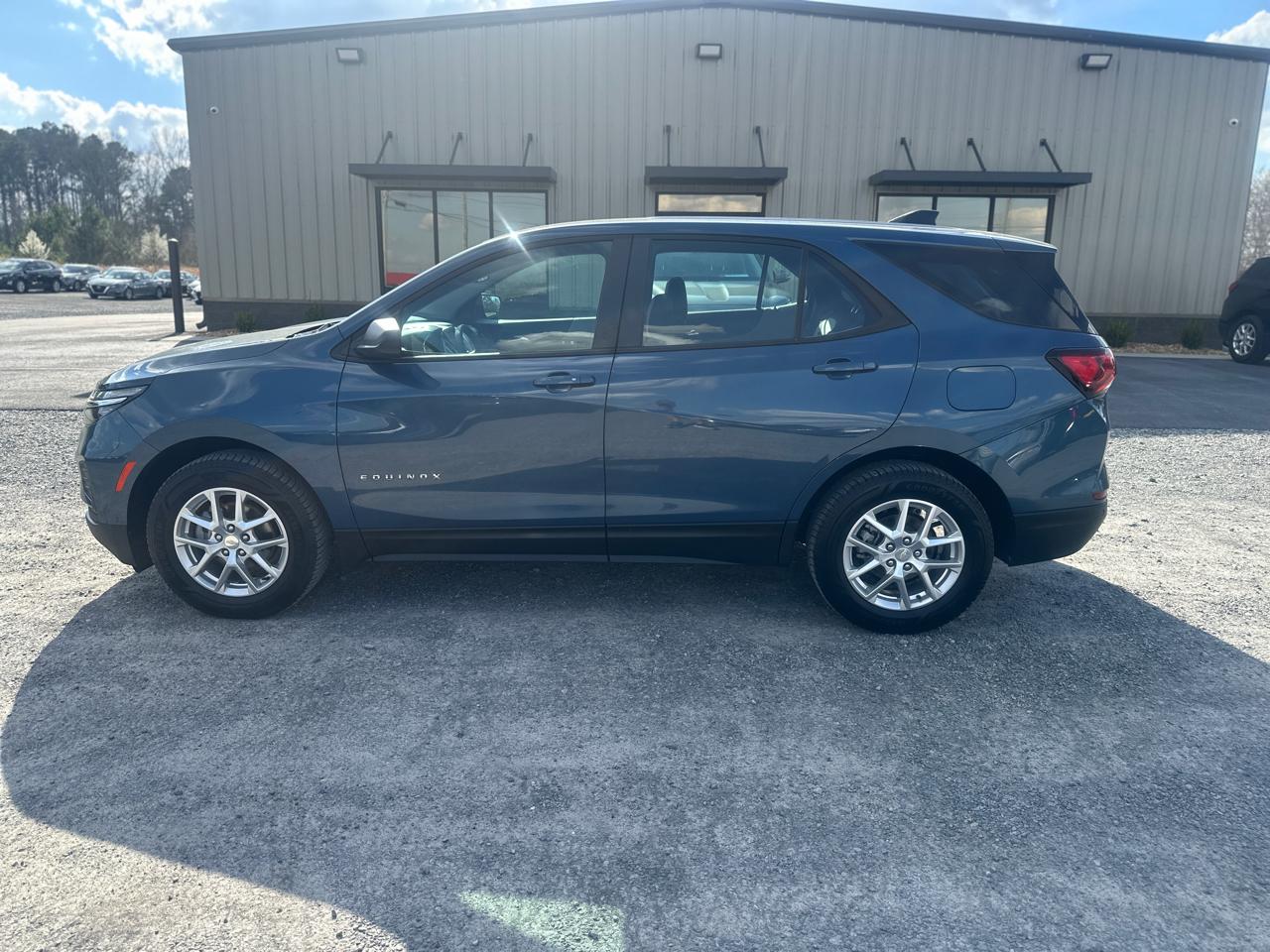 Chevrolet Equinox AWD 4dr LS w/1FL 2024