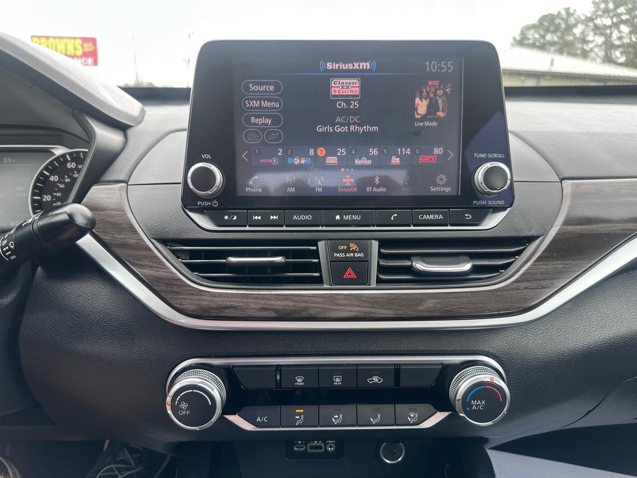 Nissan Altima 2.5 SV Sedan 2023