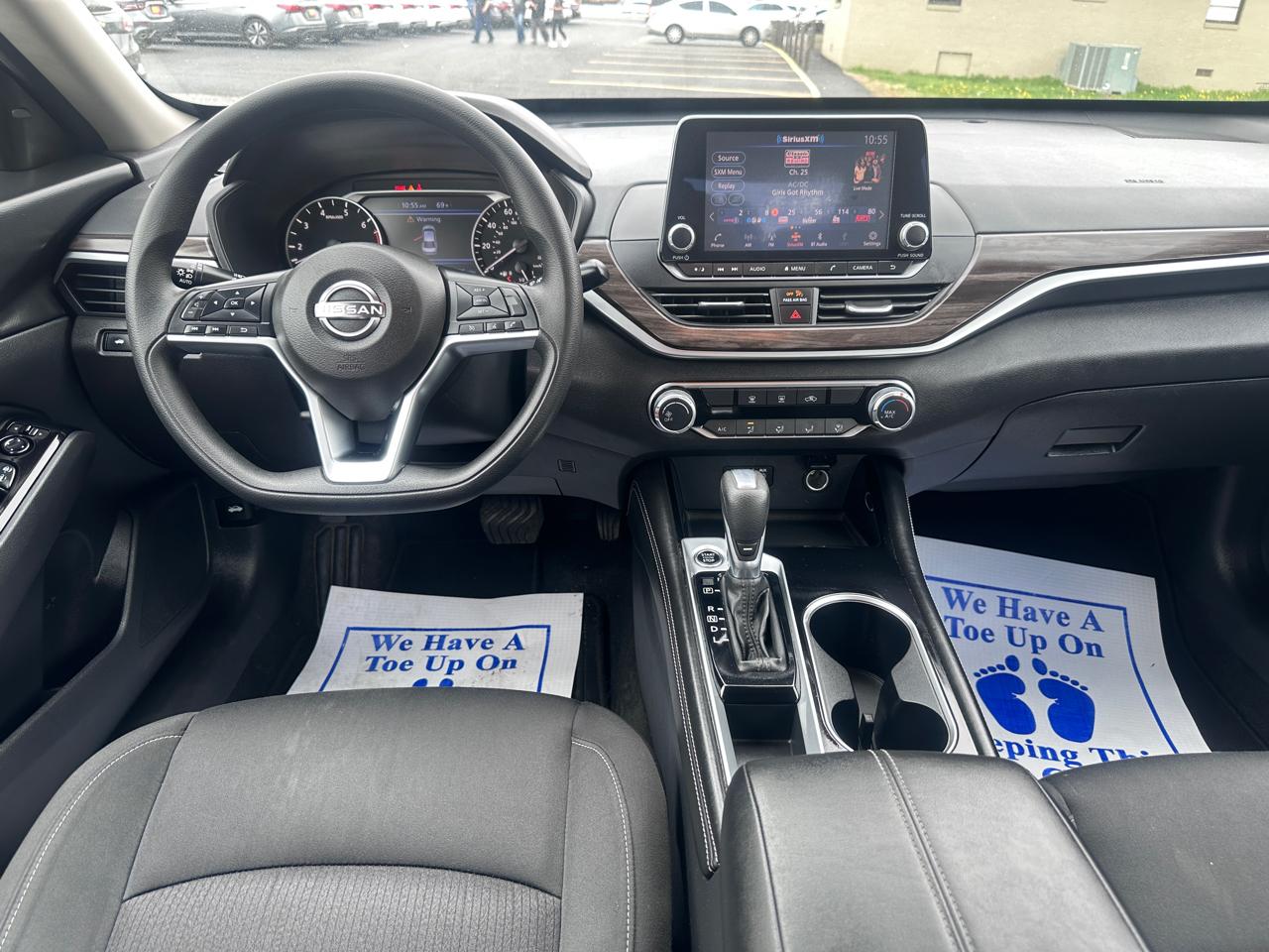 Nissan Altima 2.5 SV Sedan 2023