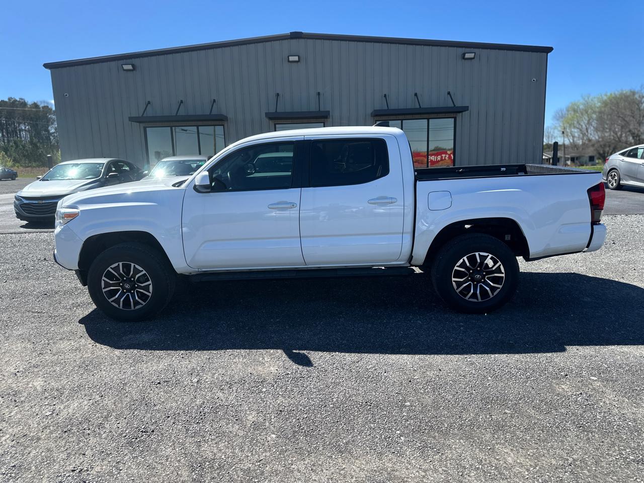 Toyota Tacoma 2WD SR Double Cab 5' Bed I4 AT (Natl) 2020