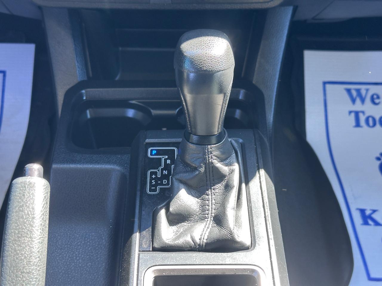 Toyota Tacoma 2WD SR Double Cab 5' Bed I4 AT (Natl) 2020