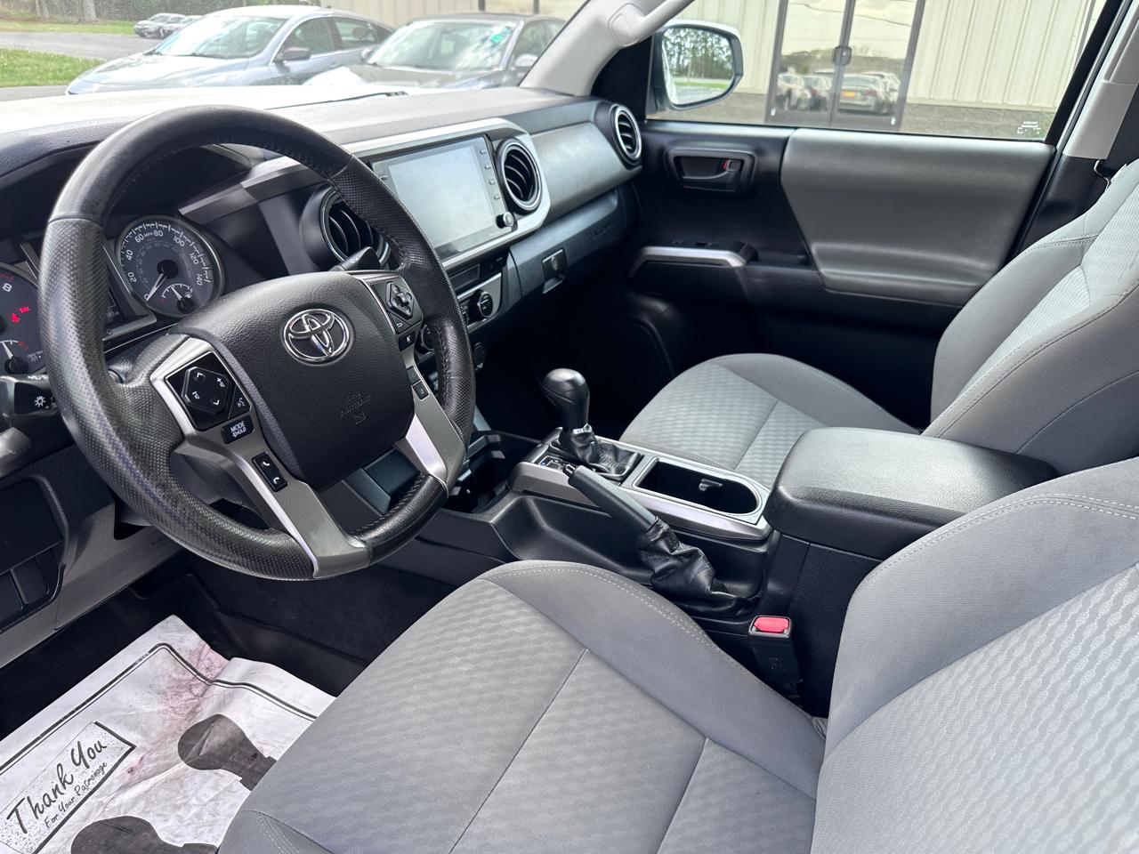 Toyota Tacoma 2WD SR5 Double Cab 5' Bed V6 AT (Natl) 2022