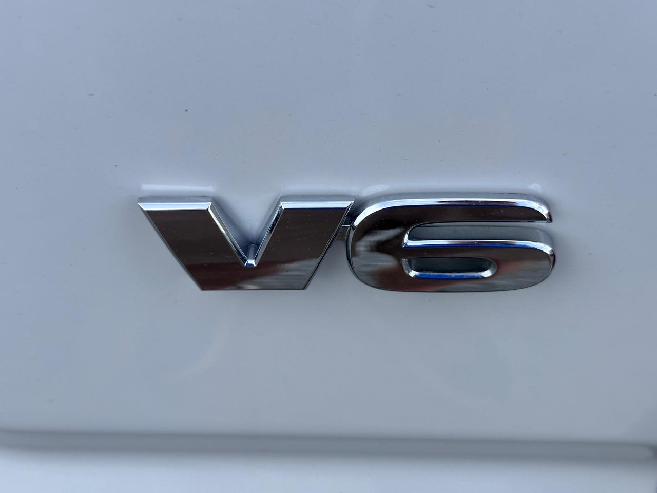 Toyota Tacoma 2WD SR5 Double Cab 5' Bed V6 AT (Natl) 2022