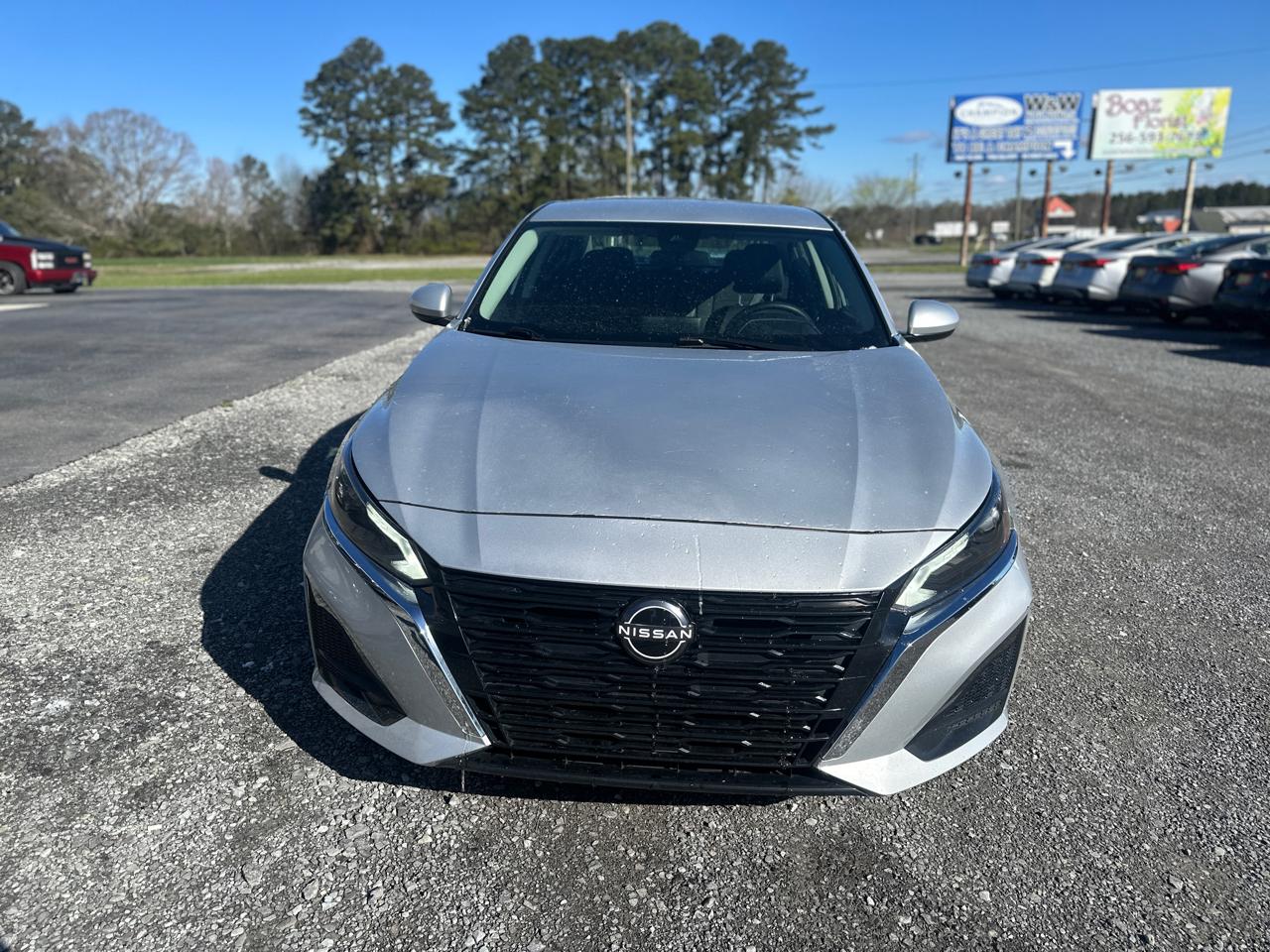 Nissan Altima 2.5 SV Sedan 2023