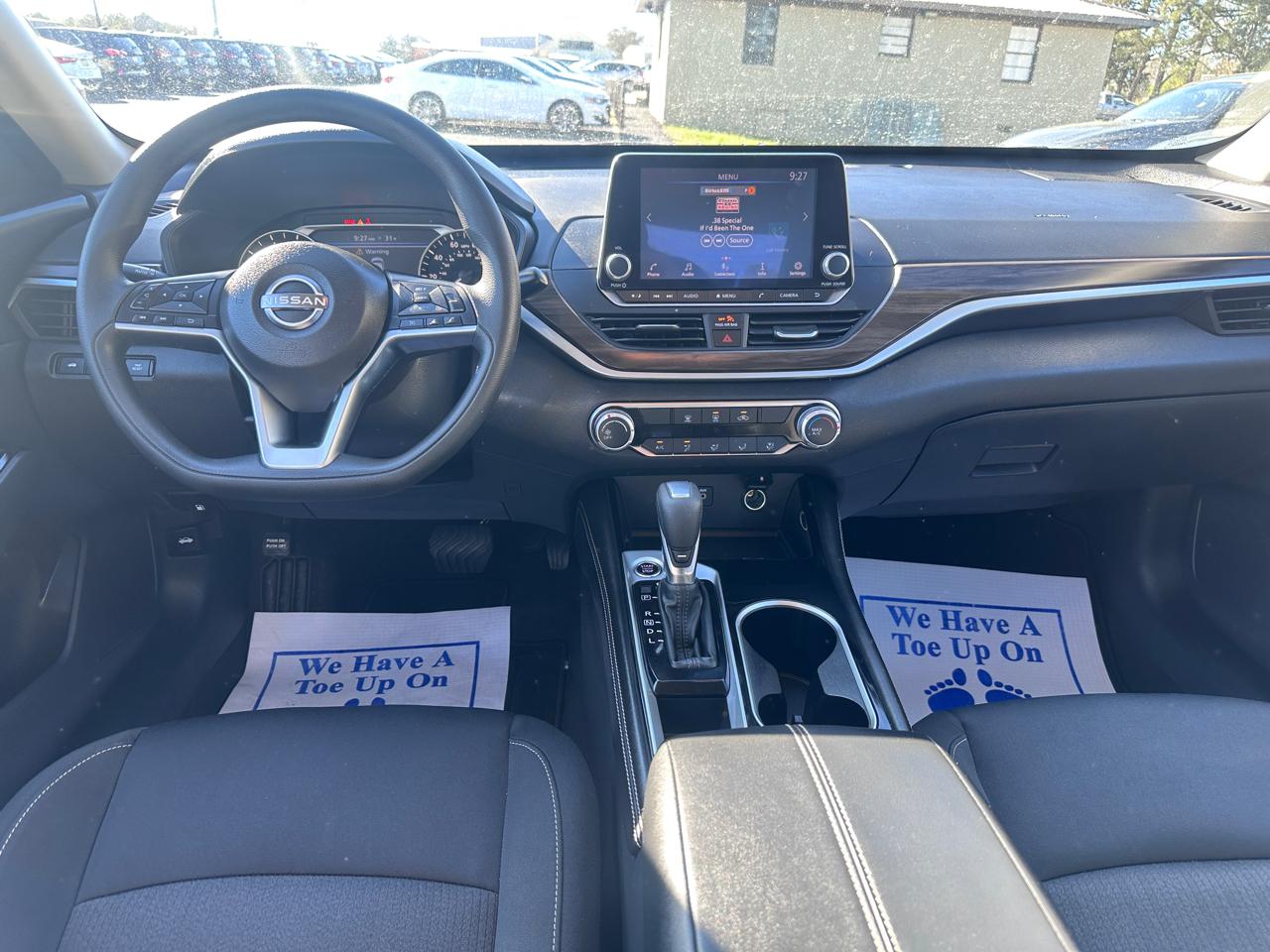 Nissan Altima 2.5 SV Sedan 2023