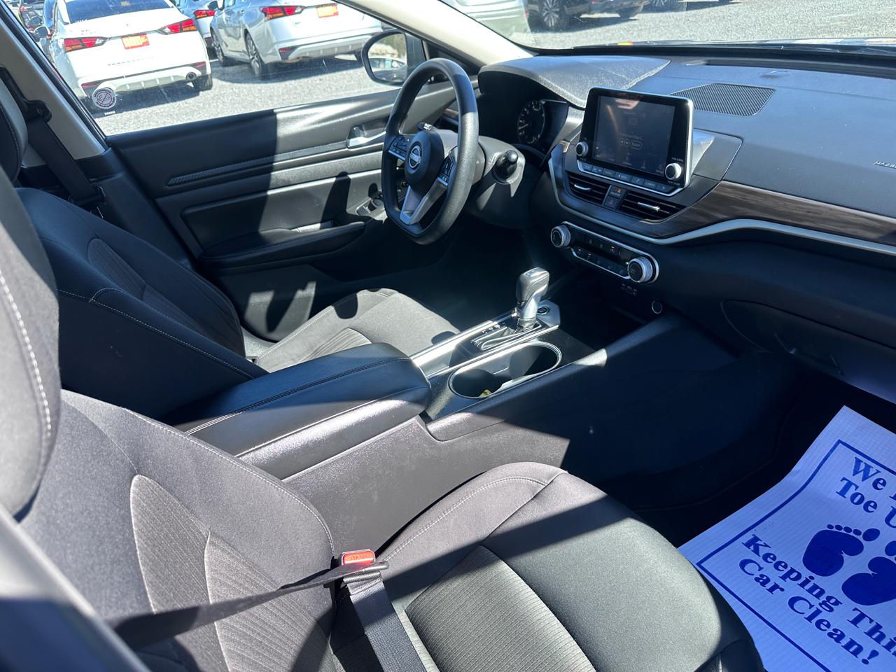 Nissan Altima 2.5 SV Sedan 2024