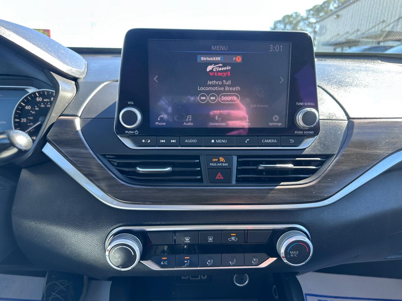 Nissan Altima 2.5 SV Sedan 2024