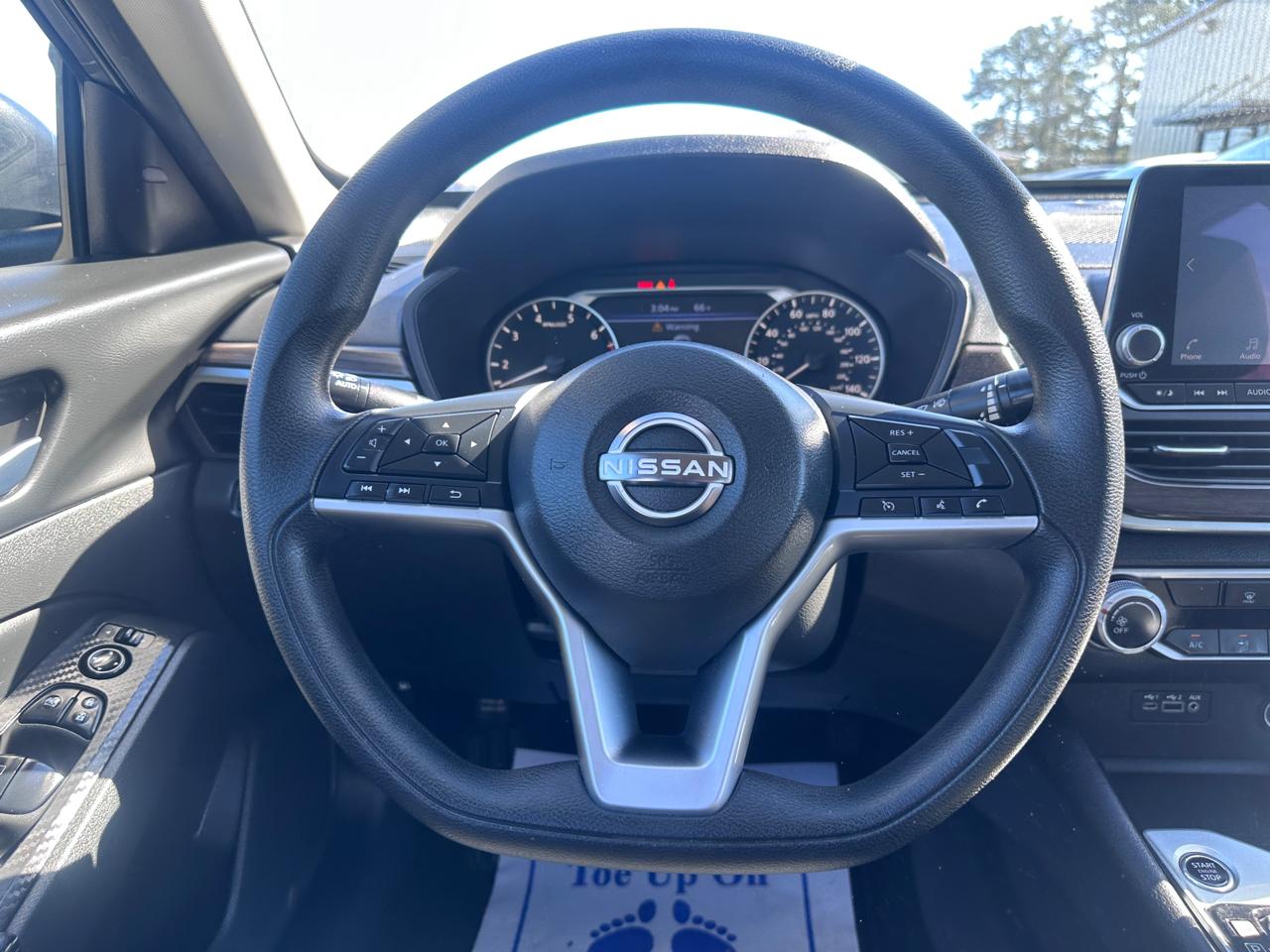 Nissan Altima 2.5 SV Sedan 2024