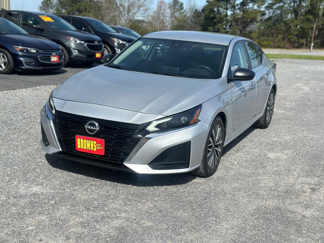 Nissan Altima 2.5 SV Sedan 2024