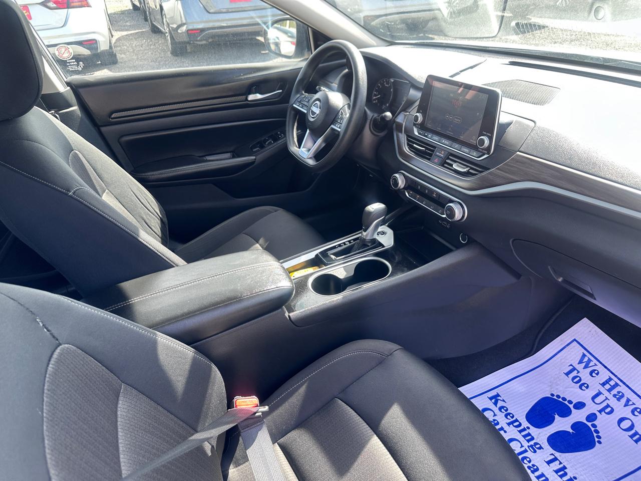 Nissan Altima 2.5 SV Sedan 2024