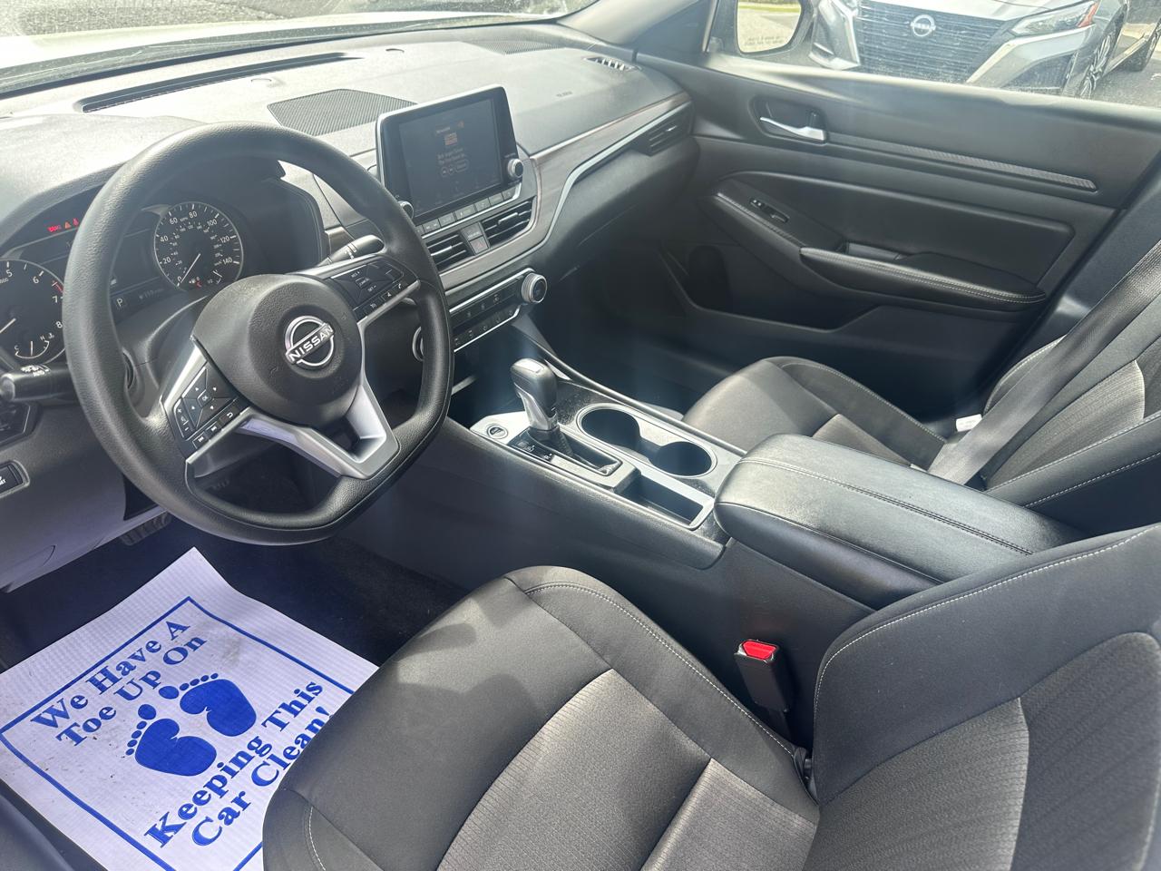 Nissan Altima 2.5 SV Sedan 2024