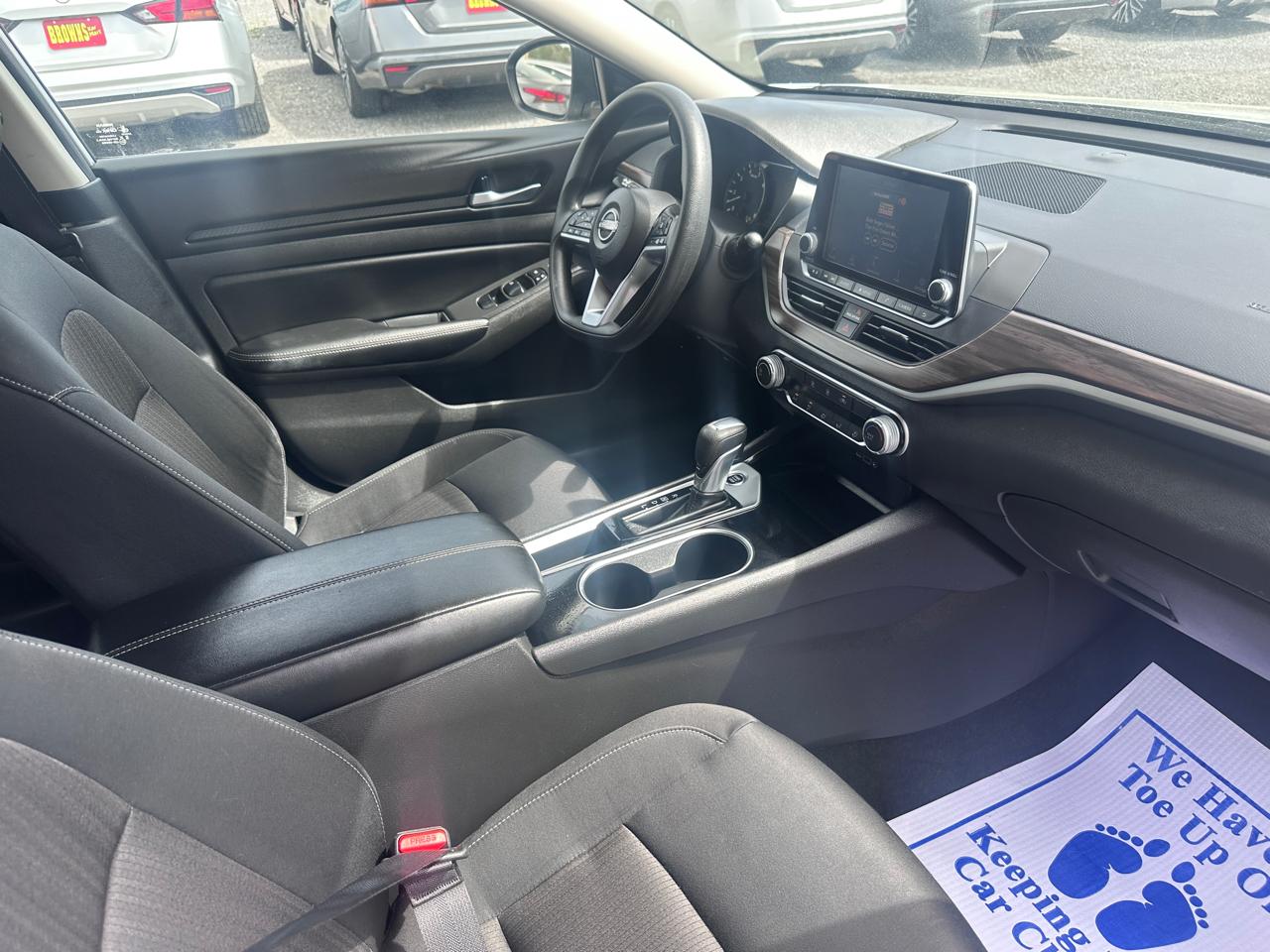 Nissan Altima 2.5 SV Sedan 2024