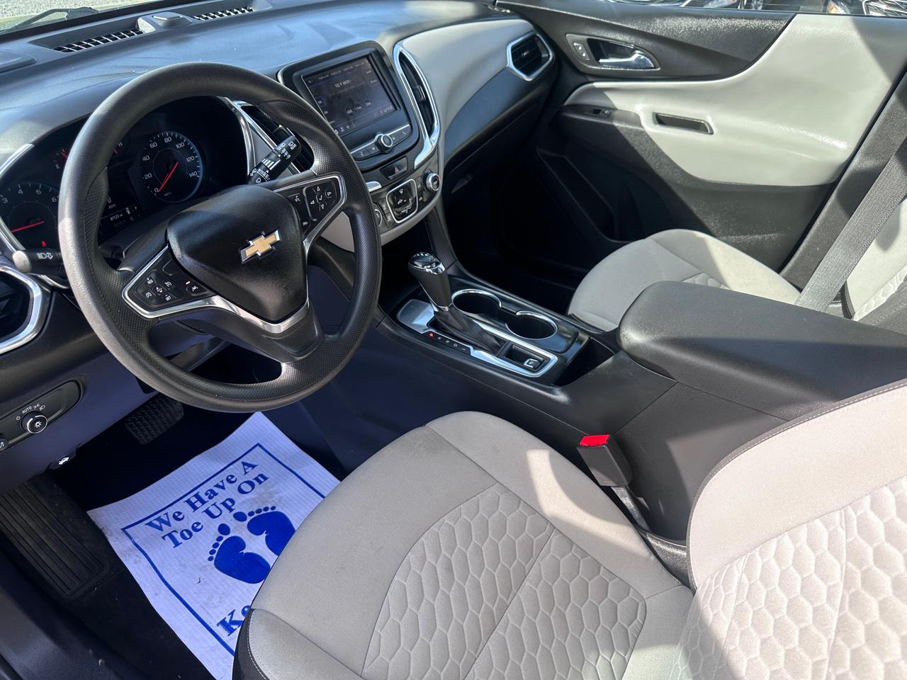 Chevrolet Equinox FWD 4dr LS w/1FL 2020