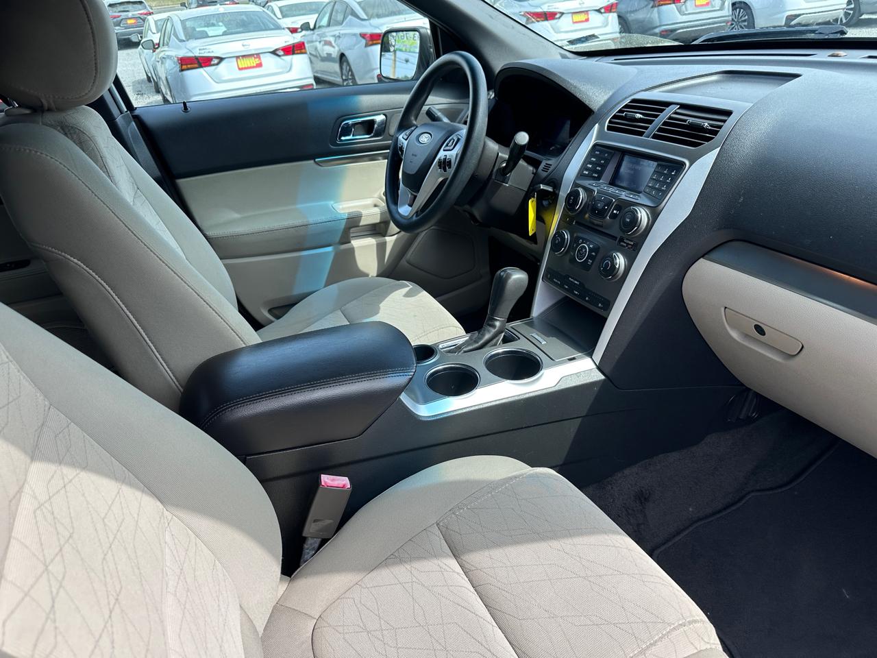 Ford Explorer FWD 4dr Base 2014