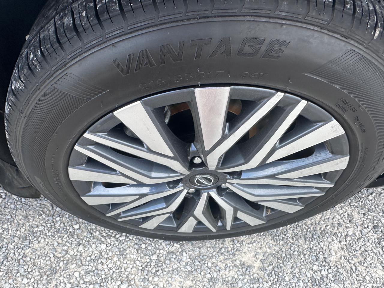 Nissan Altima 2.5 SV Sedan 2024