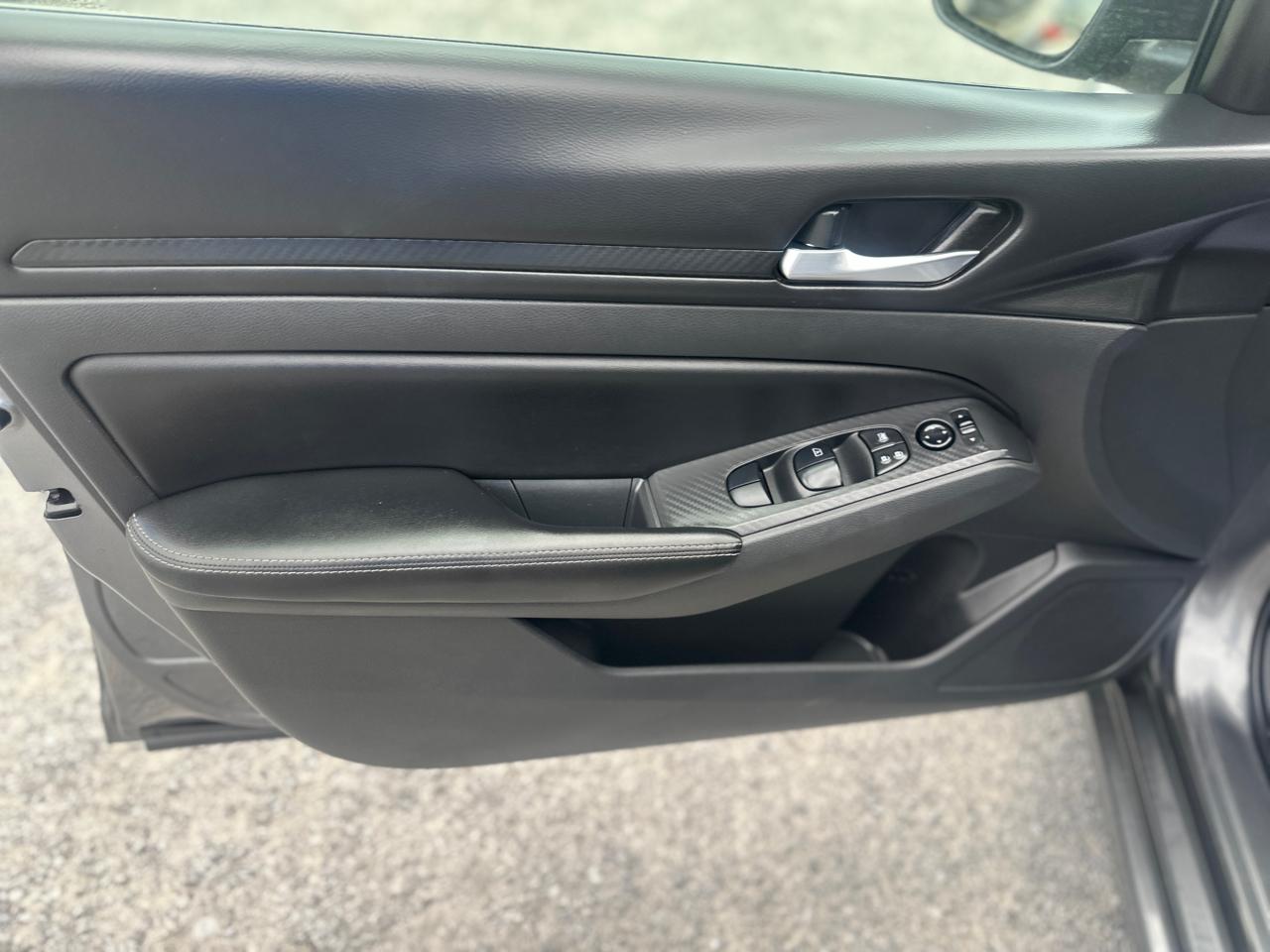 Nissan Altima 2.5 SV Sedan 2024