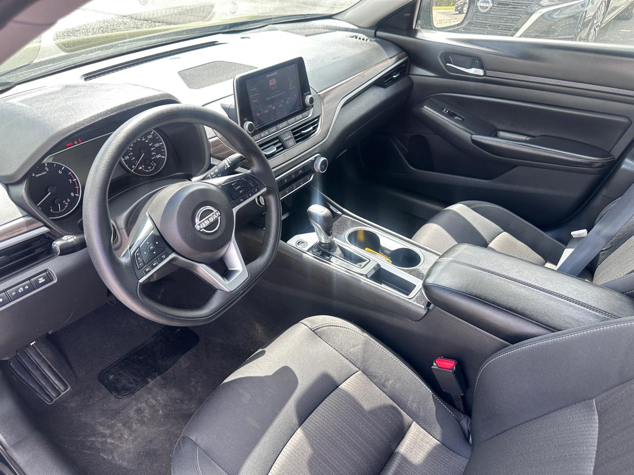 Nissan Altima 2.5 SV Sedan 2024