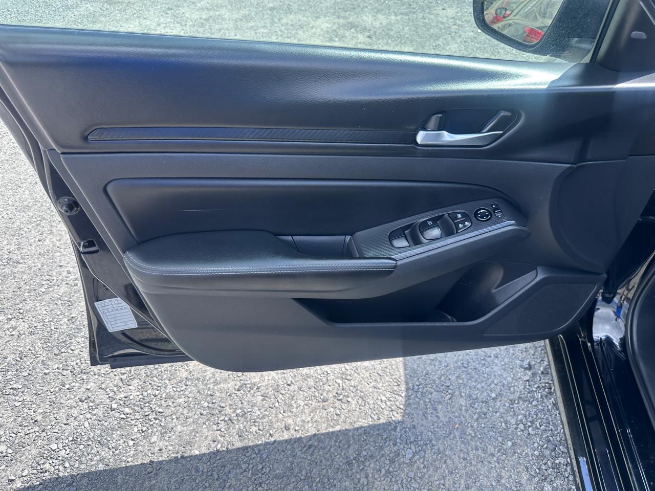 Nissan Altima 2.5 SV Sedan 2024