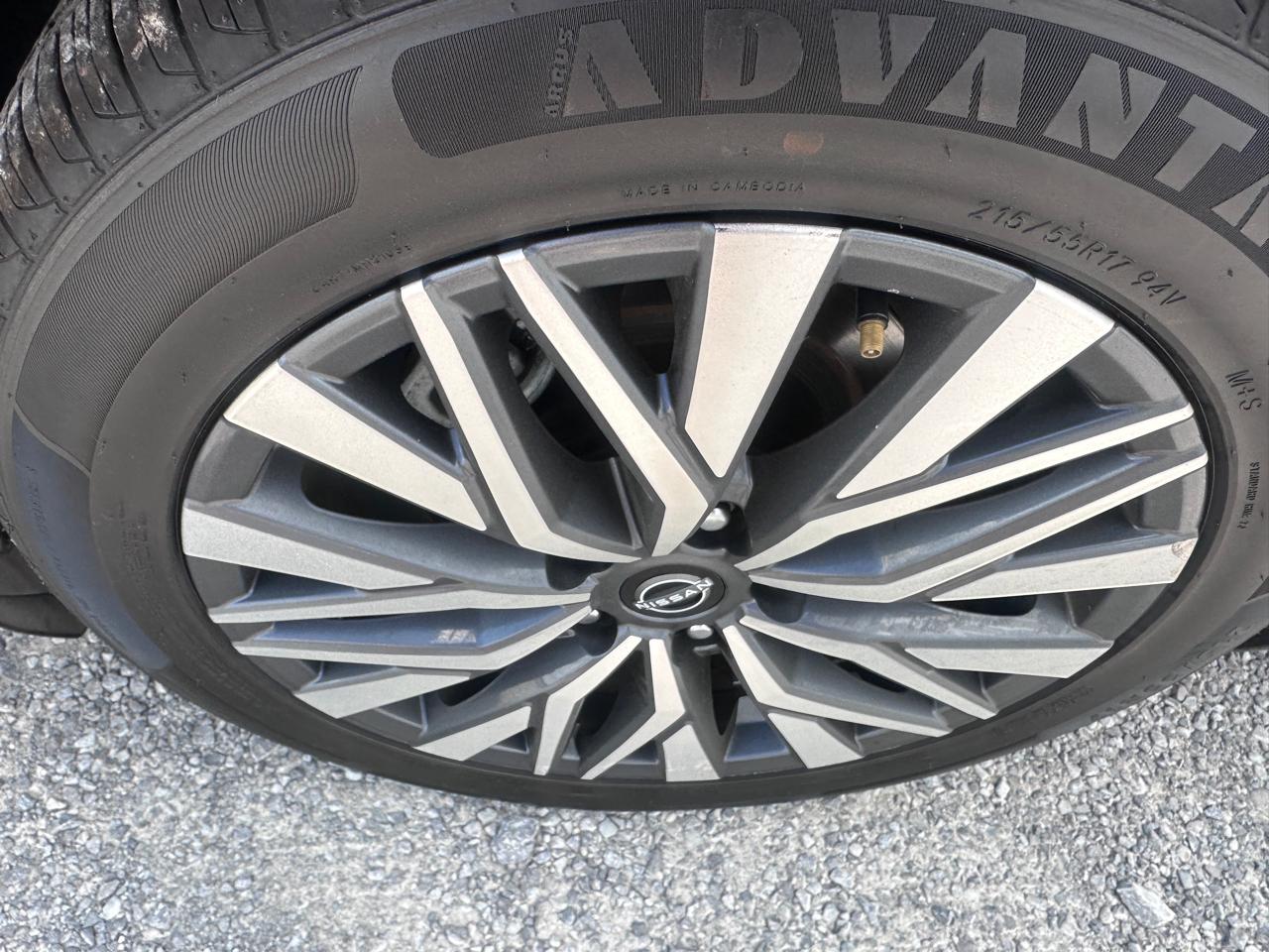 Nissan Altima 2.5 SV Sedan 2024