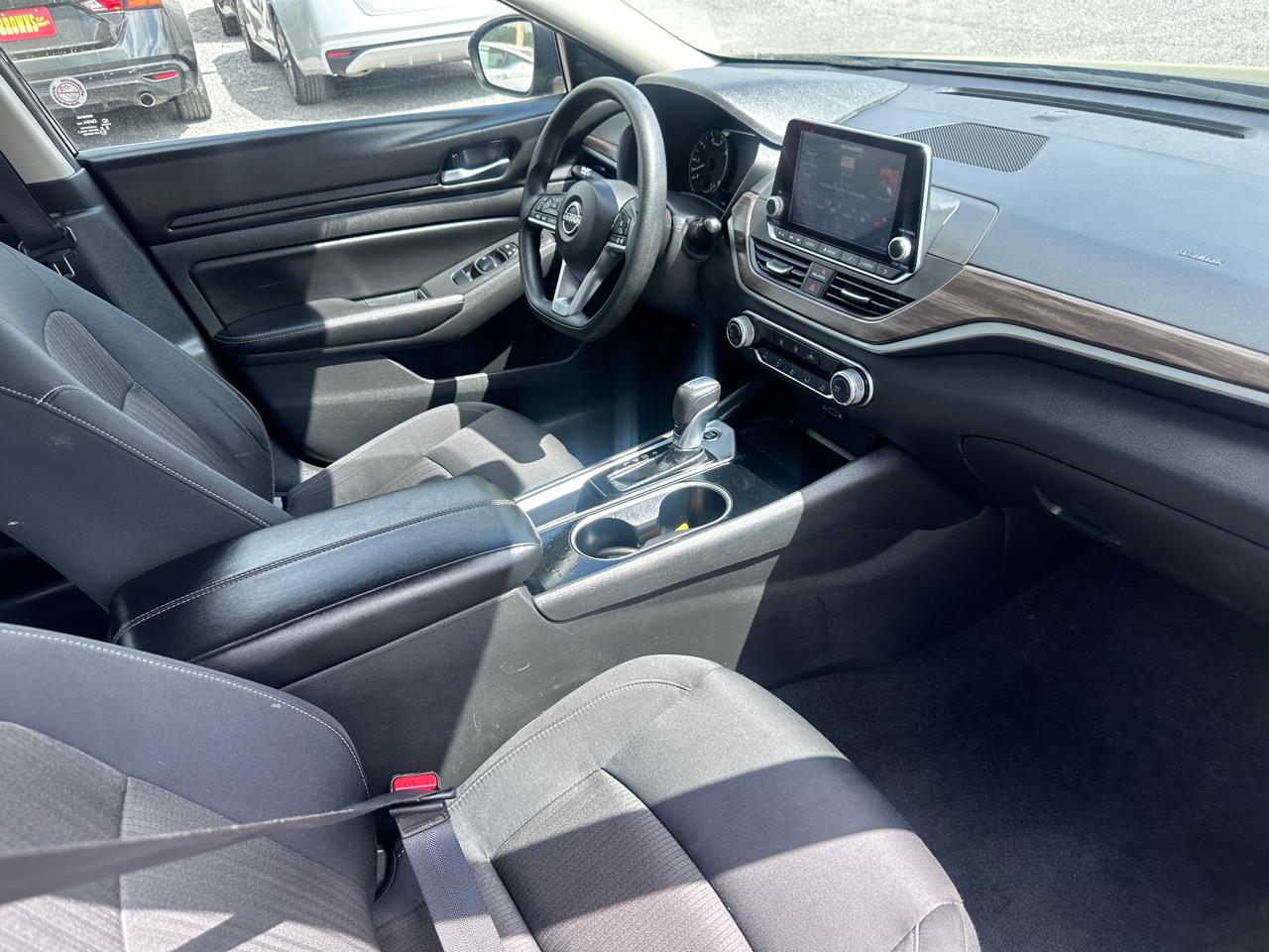 Nissan Altima 2.5 SV Sedan 2024