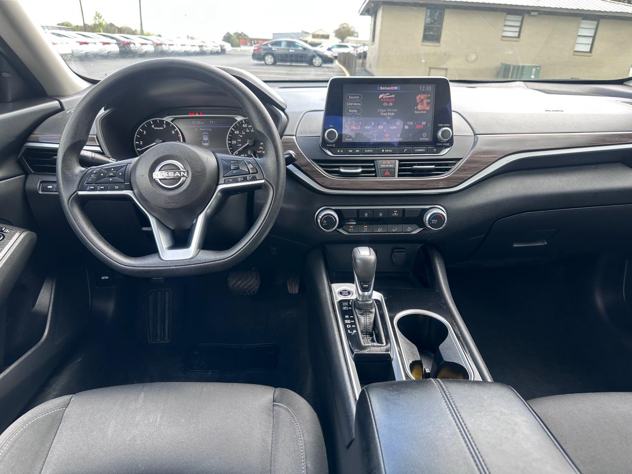 Nissan Altima 2.5 SV Sedan 2024