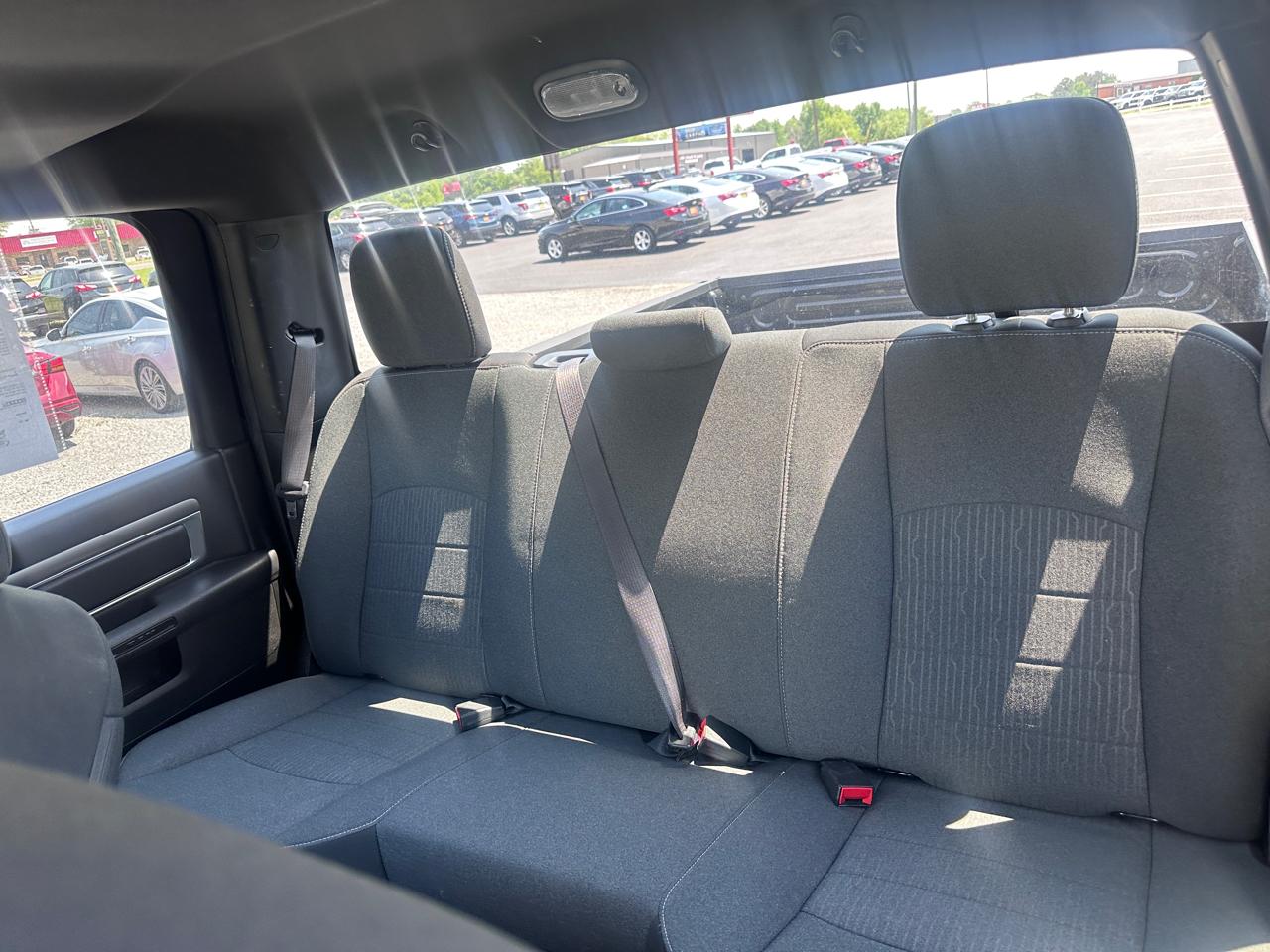 RAM 1500 Classic Warlock 4x2 Crew Cab 5'7" Box 2021