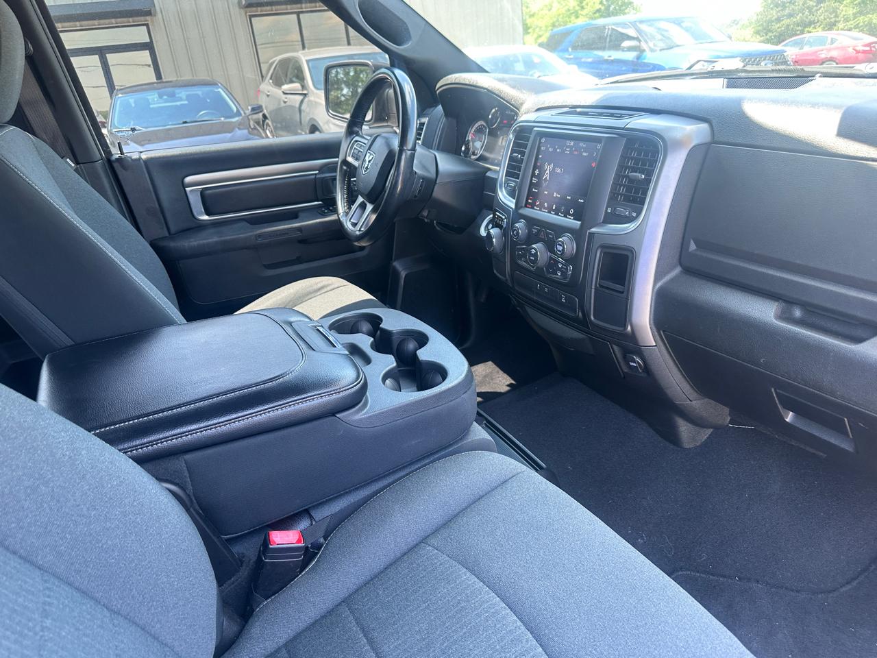 RAM 1500 Classic Warlock 4x2 Crew Cab 5'7" Box 2021