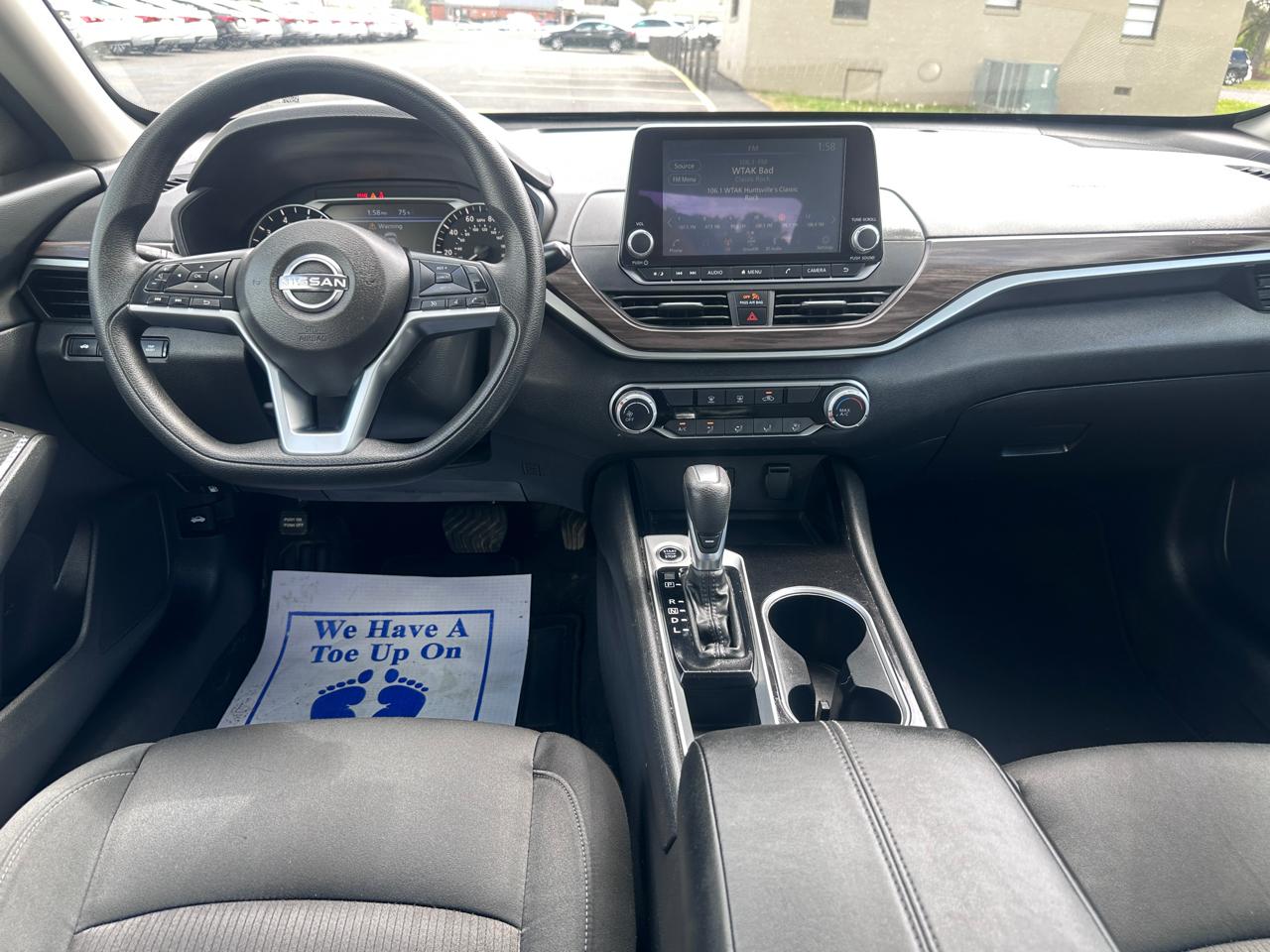 Nissan Altima 2.5 SV Sedan 2024