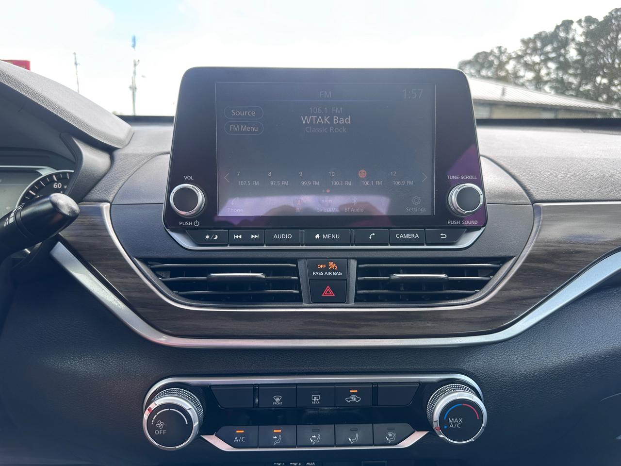 Nissan Altima 2.5 SV Sedan 2024