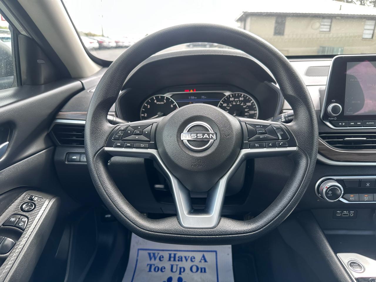 Nissan Altima 2.5 SV Sedan 2024