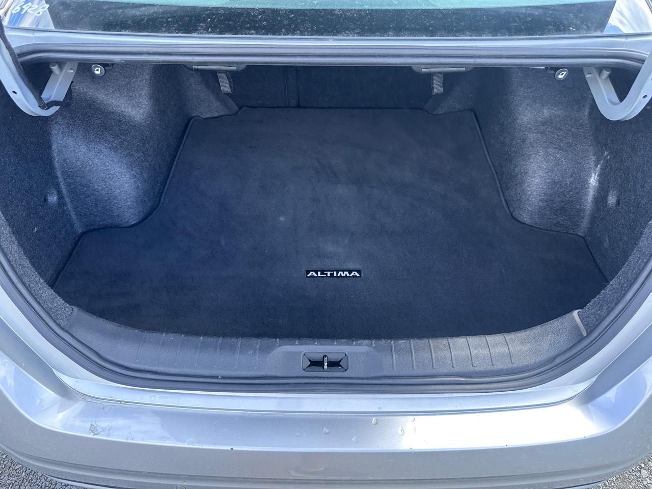 Nissan Altima 2.5 SV Sedan 2024