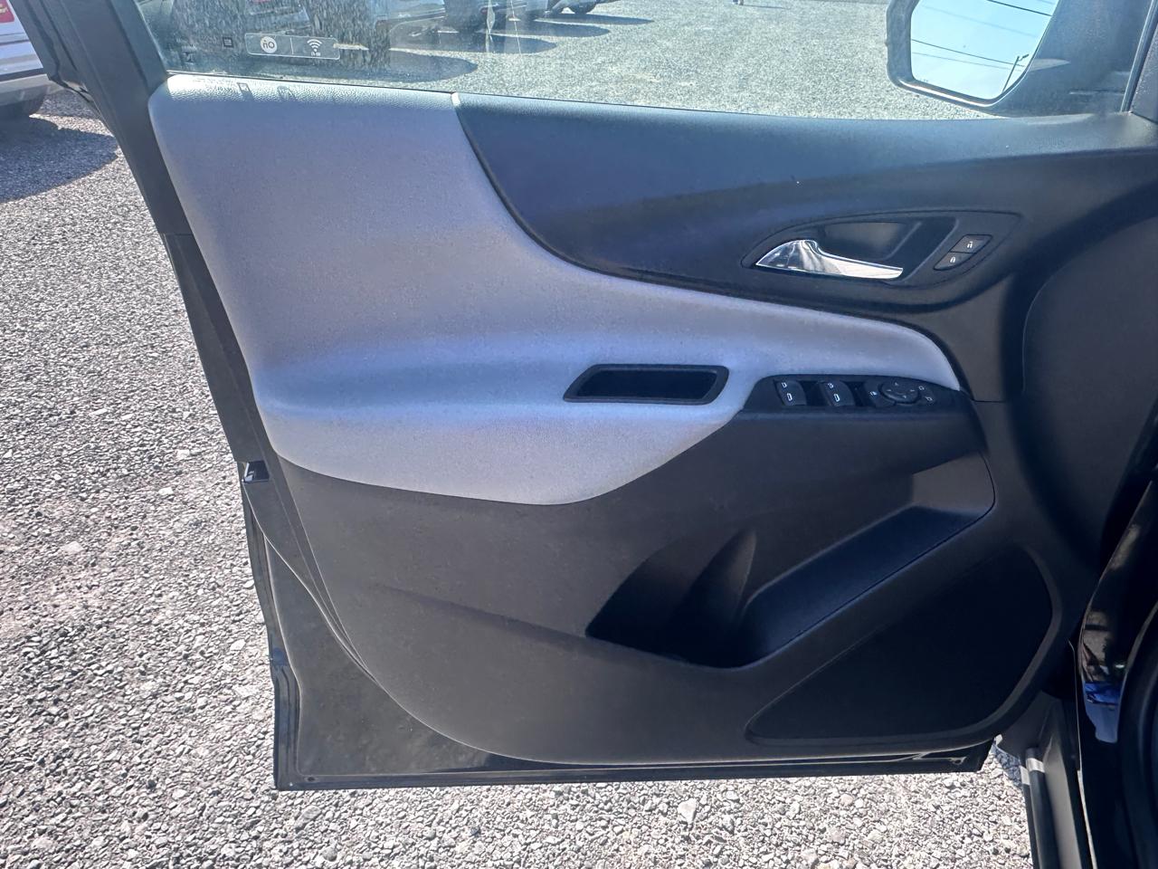 Chevrolet Equinox FWD 4dr LS w/1FL 2023