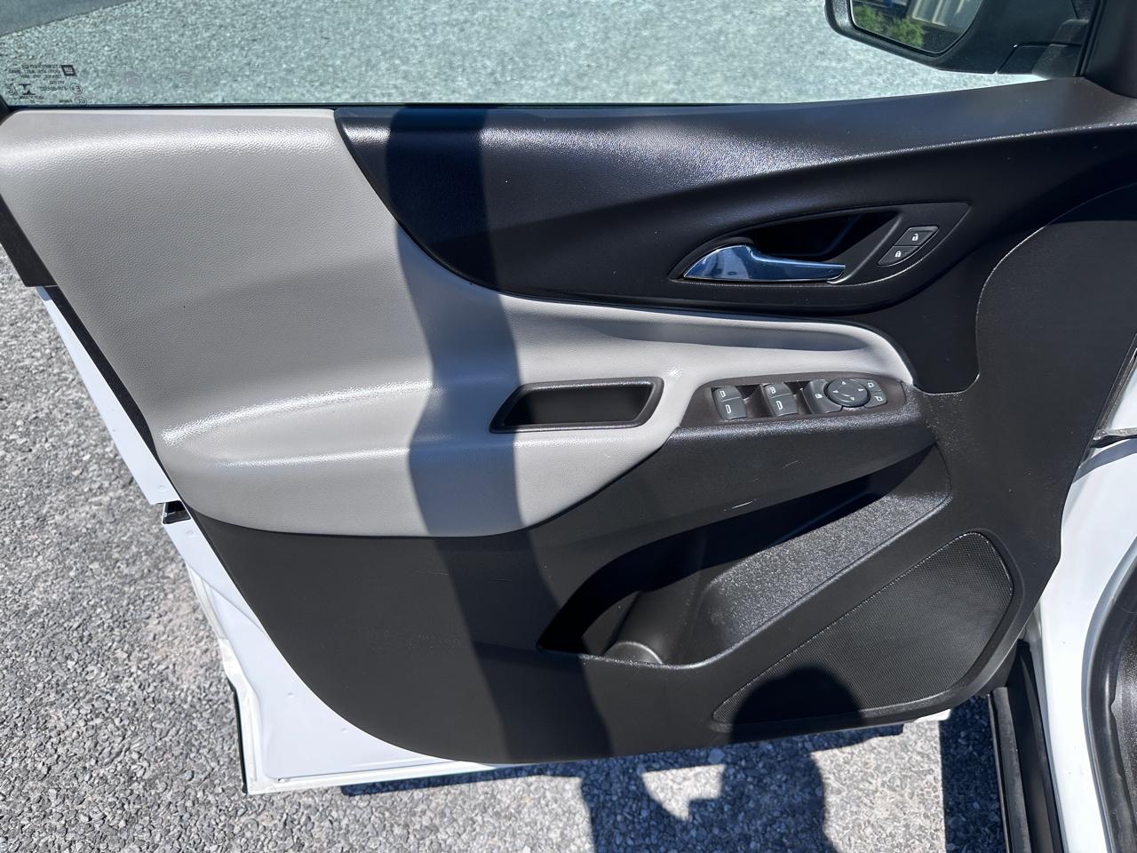 Chevrolet Equinox FWD 4dr LS w/1FL 2022