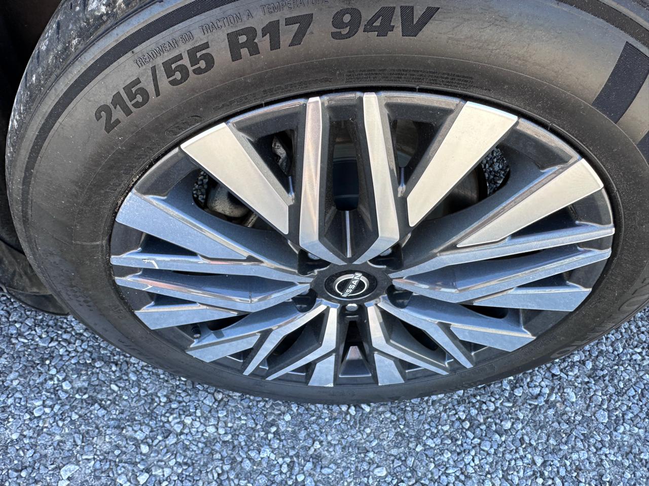 Nissan Altima 2.5 SV Sedan 2024