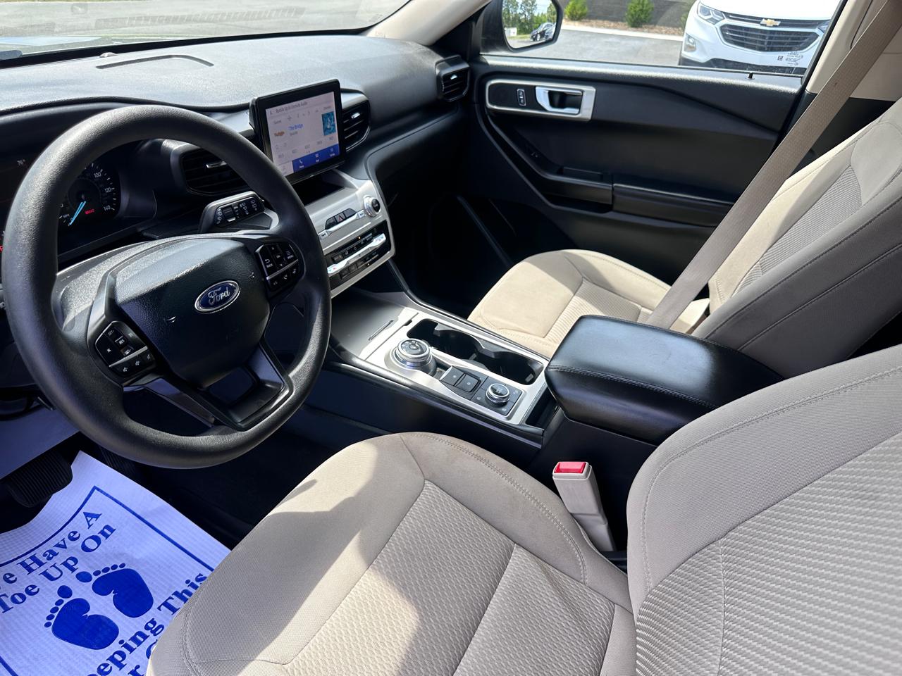 Ford Explorer Base 4WD 2021