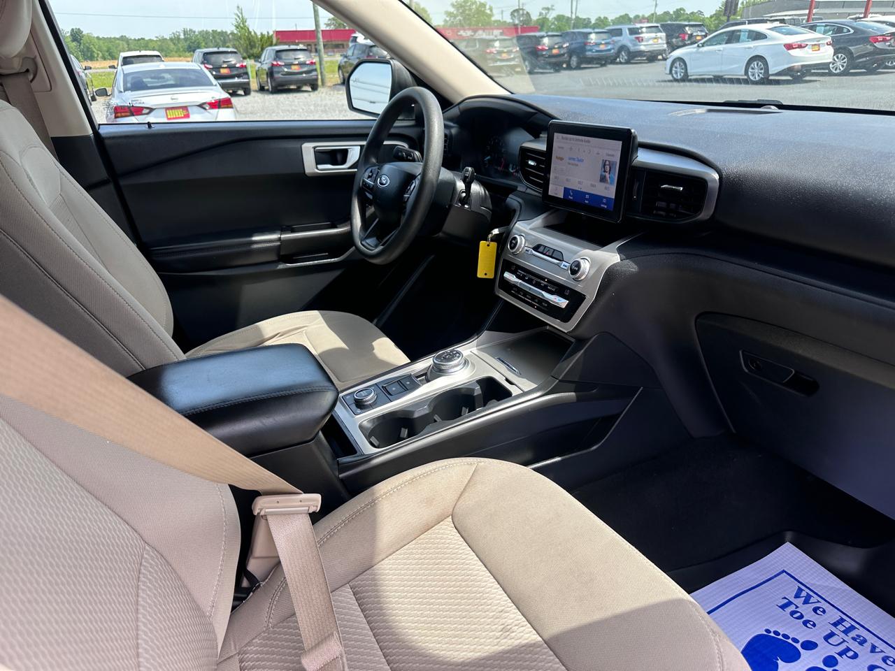 Ford Explorer Base 4WD 2021