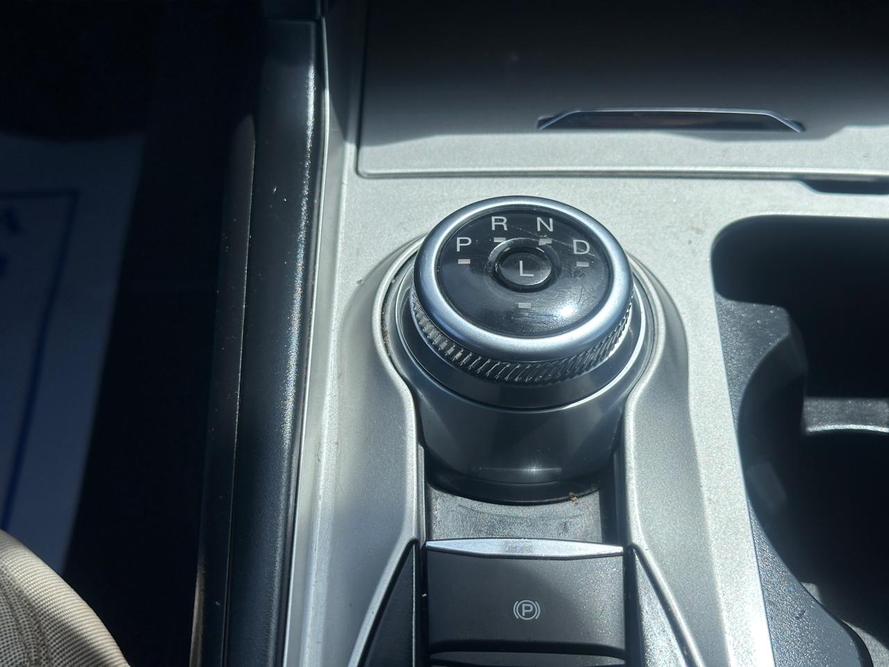 Ford Explorer Base 4WD 2021