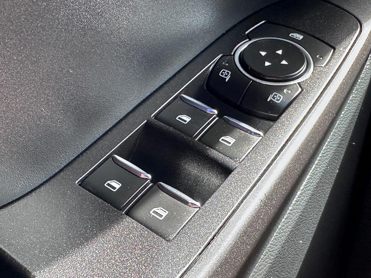 Ford Explorer Base 4WD 2021