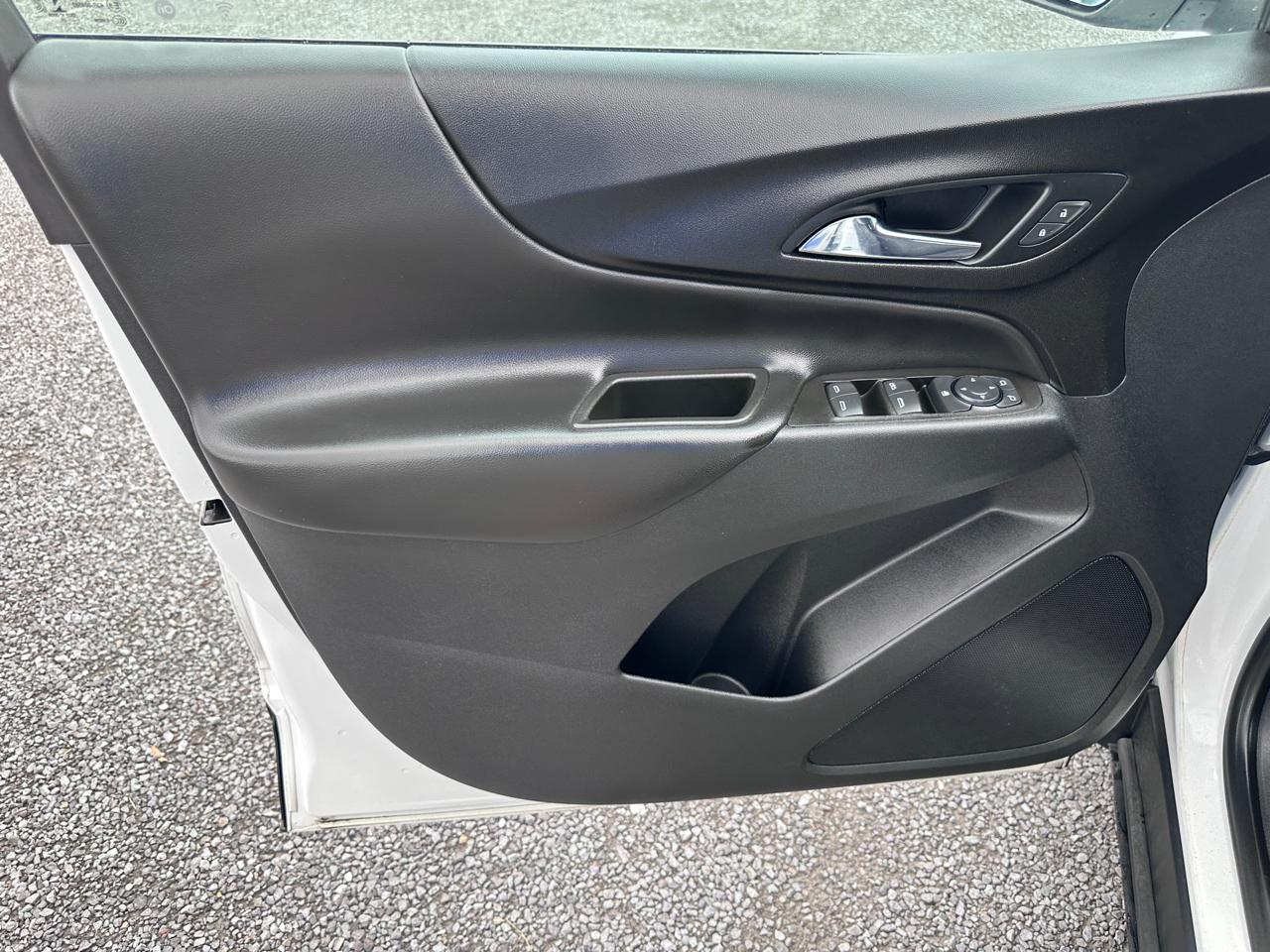 Chevrolet Equinox FWD 4dr LT w/2FL 2021