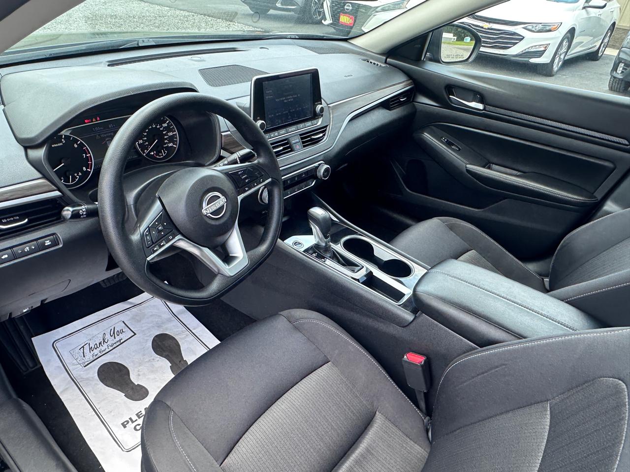 Nissan Altima 2.5 SV Sedan 2024