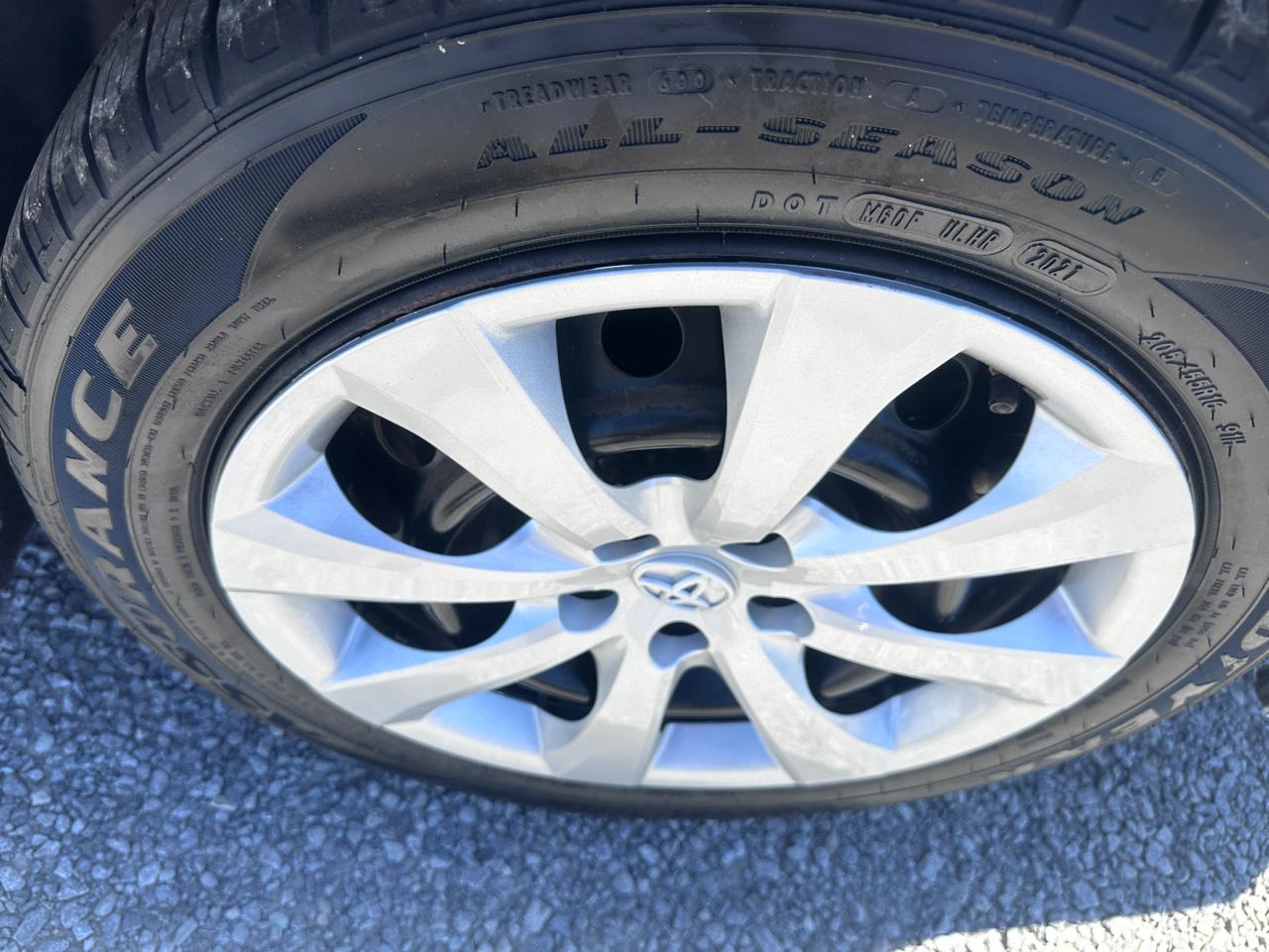 Toyota Corolla LE CVT (Natl) 2020