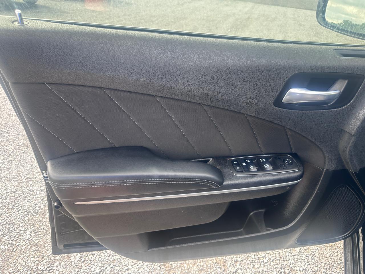 Dodge Charger SXT RWD 2022