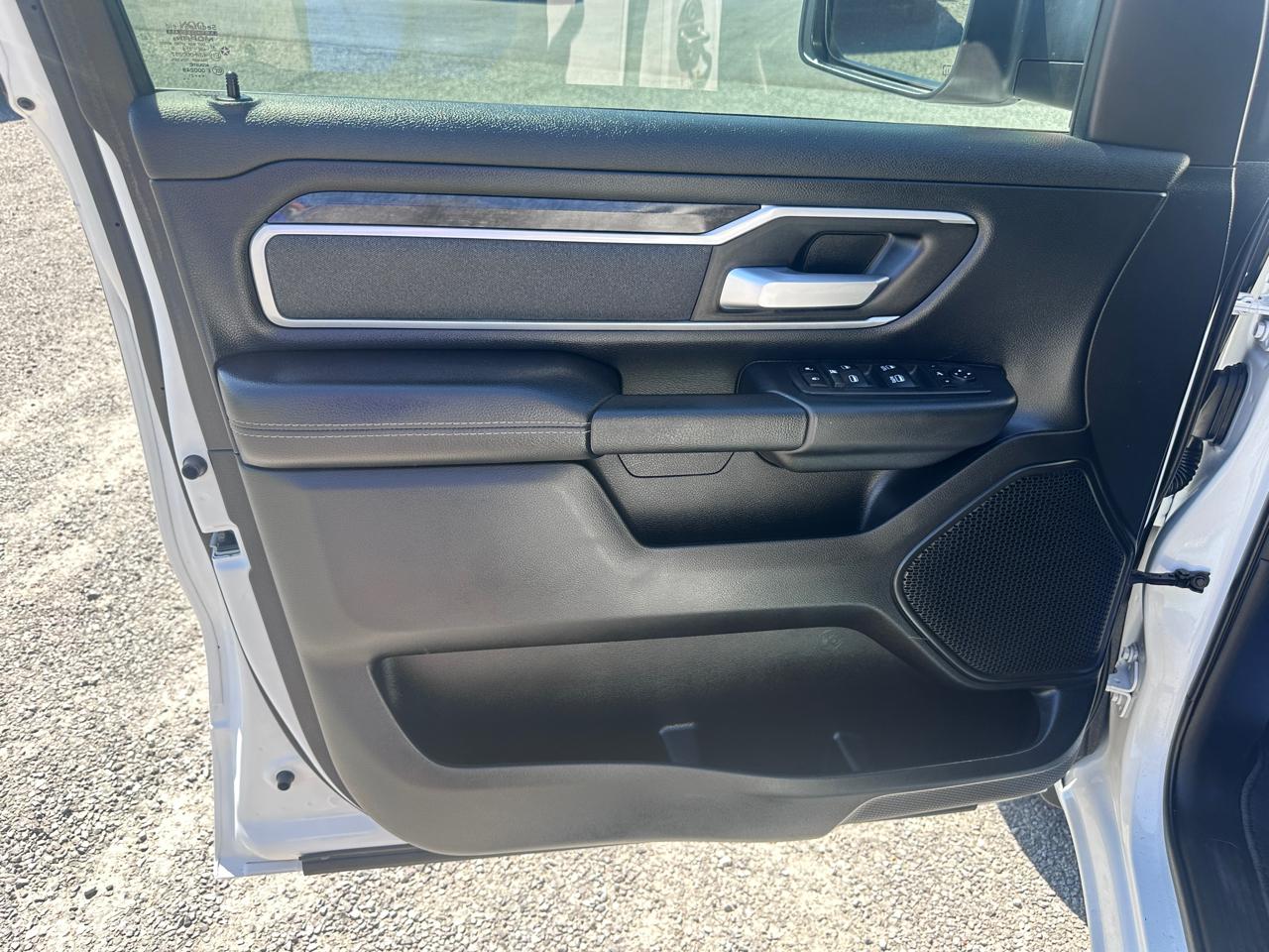 RAM 1500 Lone Star 4x2 Quad Cab 6'4" Box 2021