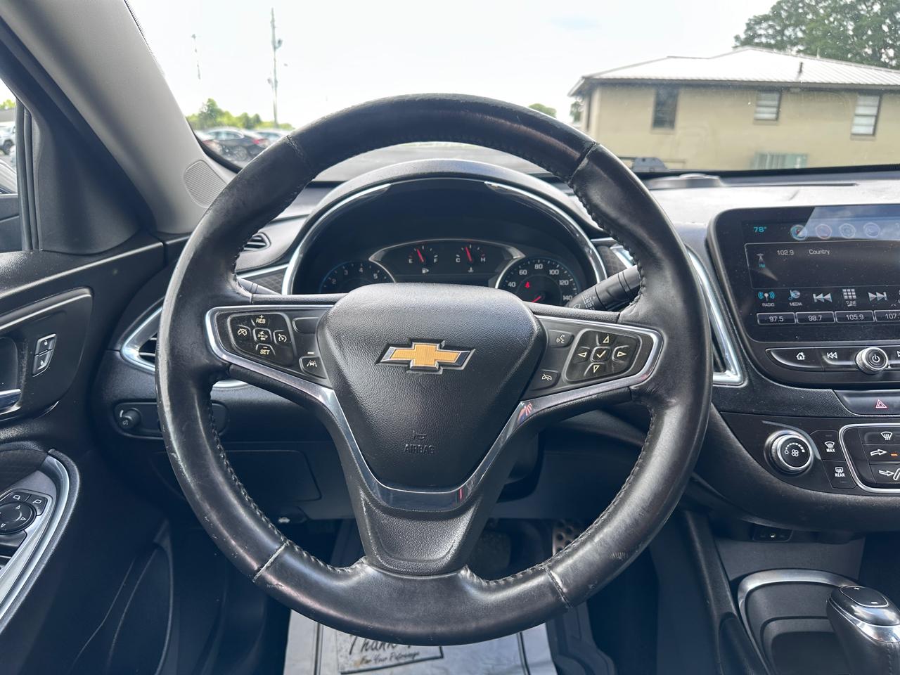 Chevrolet Malibu 4dr Sdn LT w/1LT 2017
