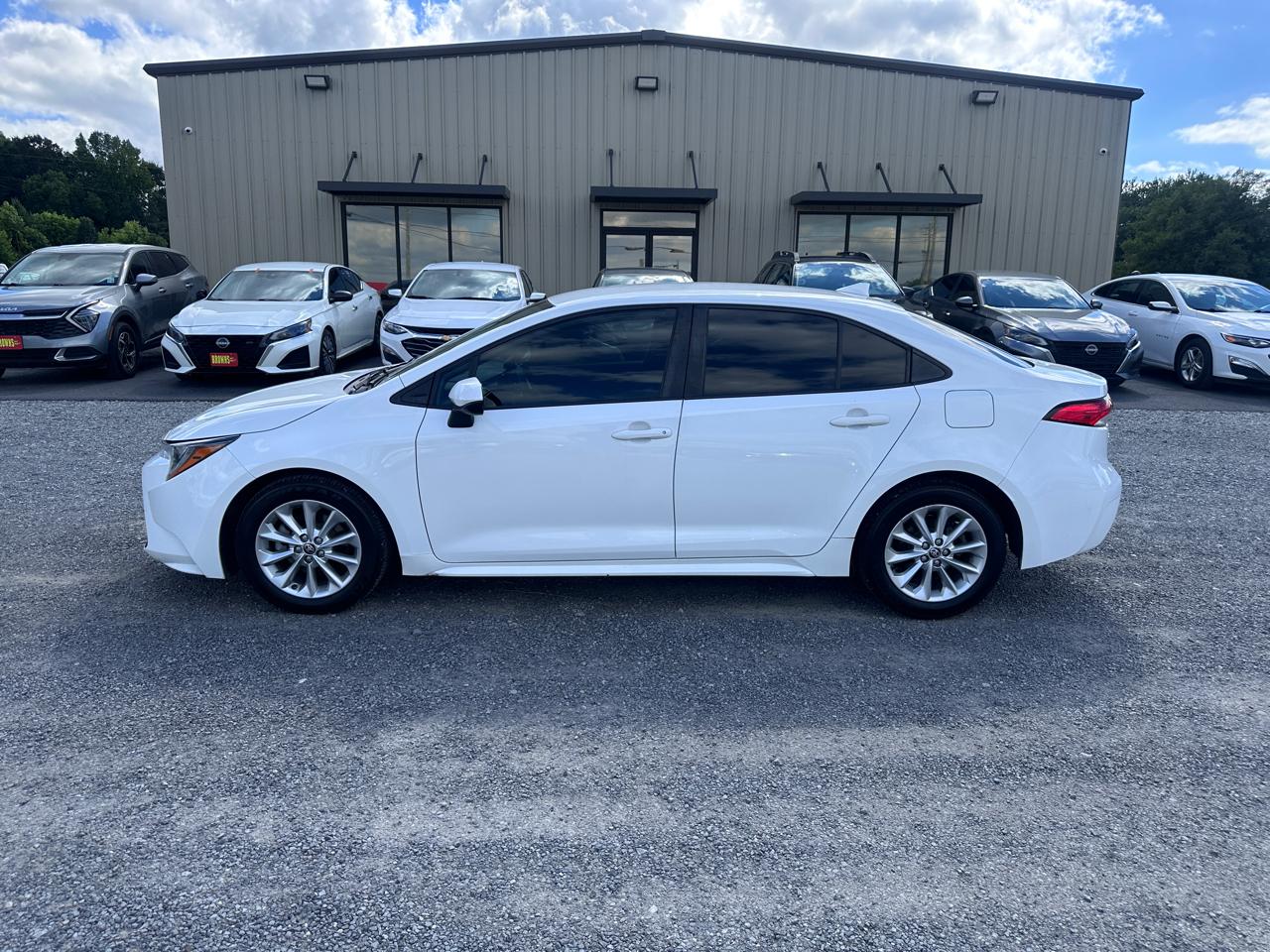 Toyota Corolla LE CVT (Natl) 2022