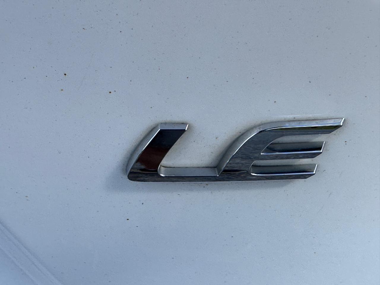 Toyota Corolla LE CVT (Natl) 2022