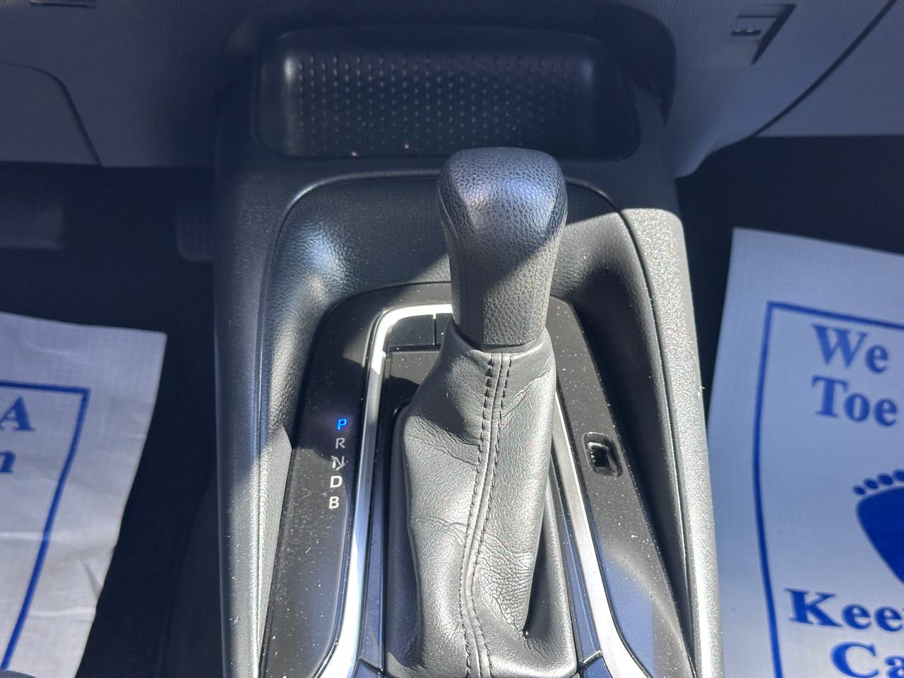 Toyota Corolla LE CVT (Natl) 2022