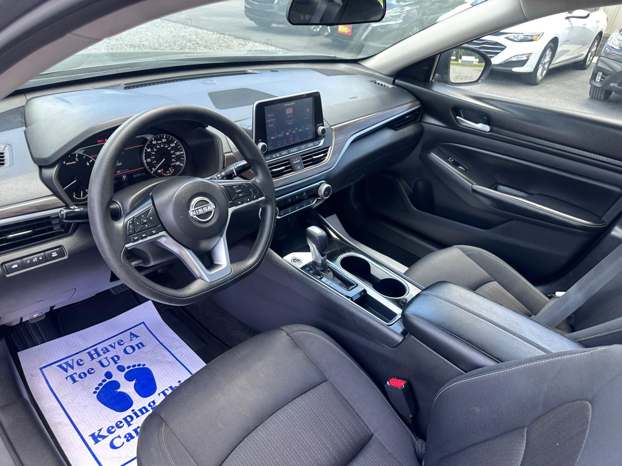 Nissan Altima 2.5 SV Sedan 2024