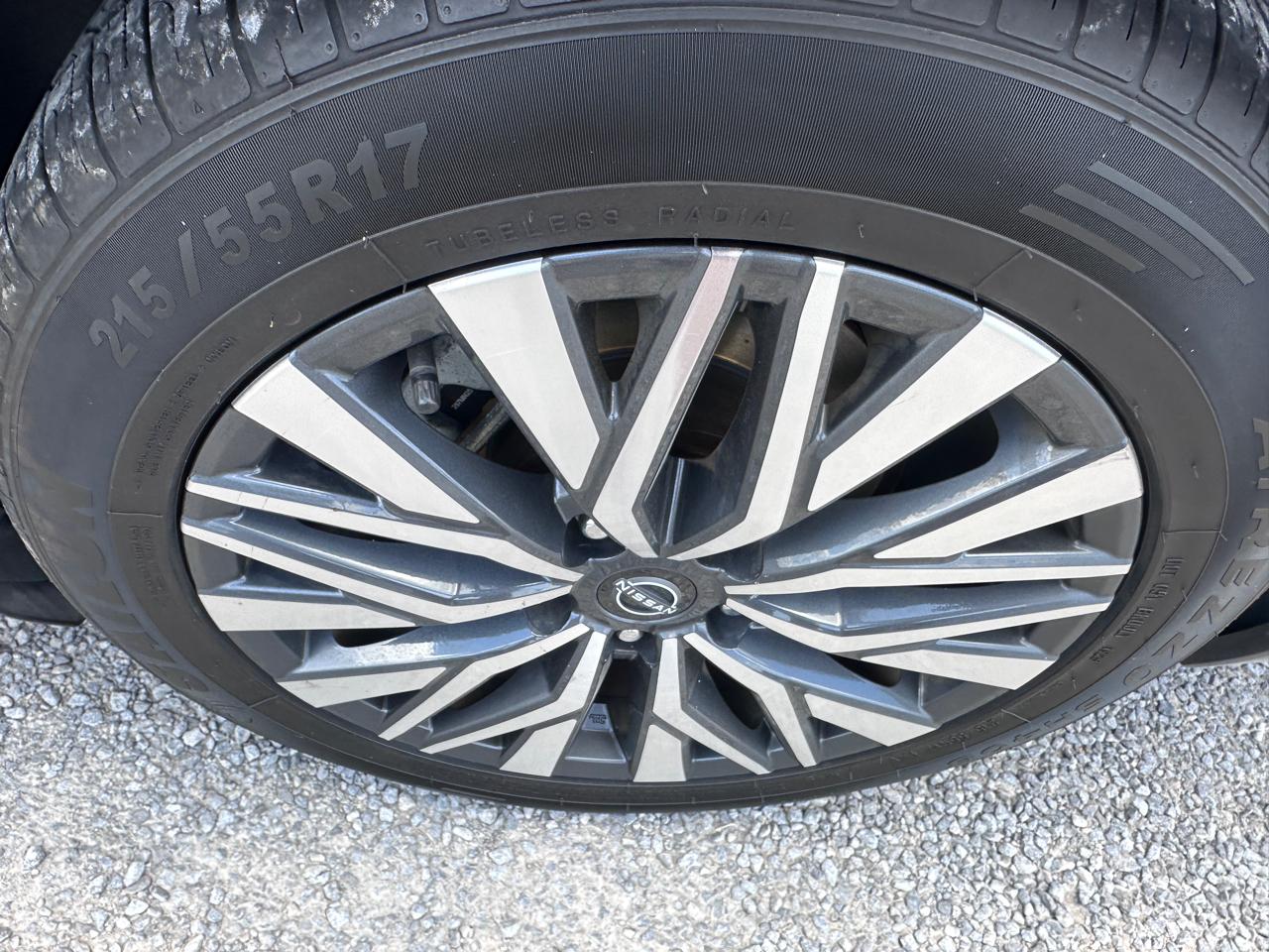 Nissan Altima 2.5 SV Sedan 2024